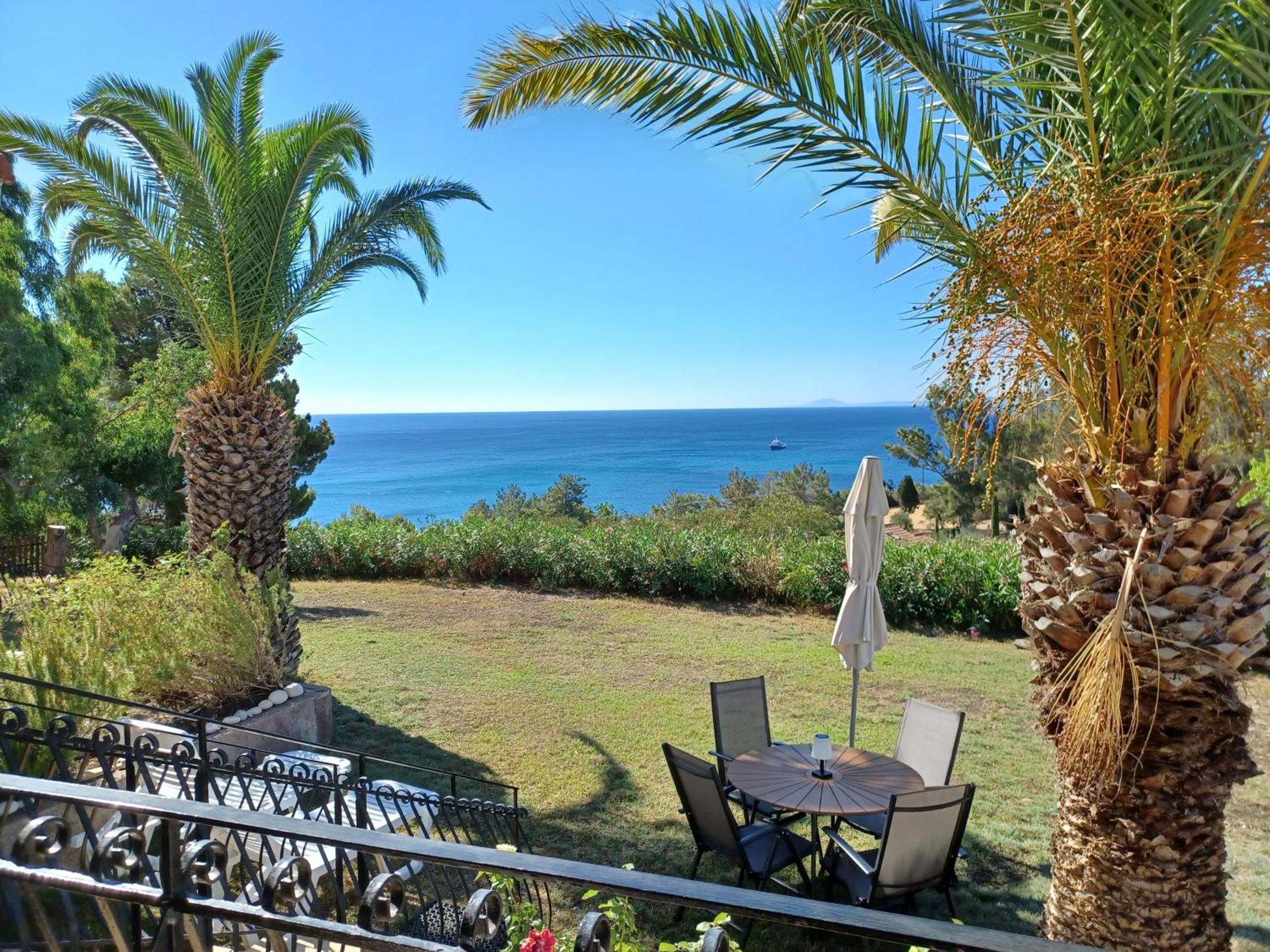 Nerissa Bungalow 2, Two Bedroom House With Sea View Spartia  Ngoại thất bức ảnh
