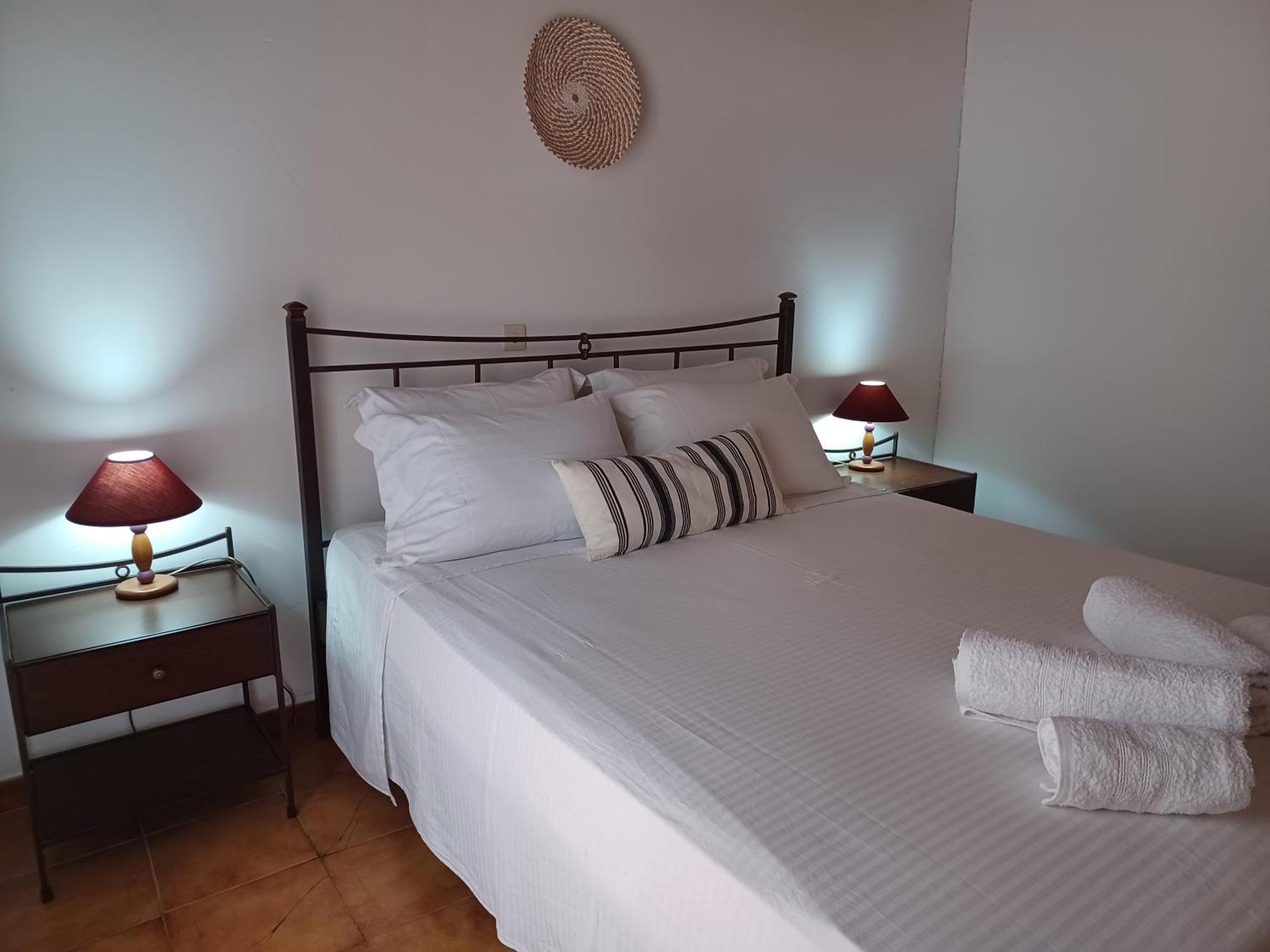 Nerissa Bungalow 2, Two Bedroom House With Sea View Spartia  Ngoại thất bức ảnh