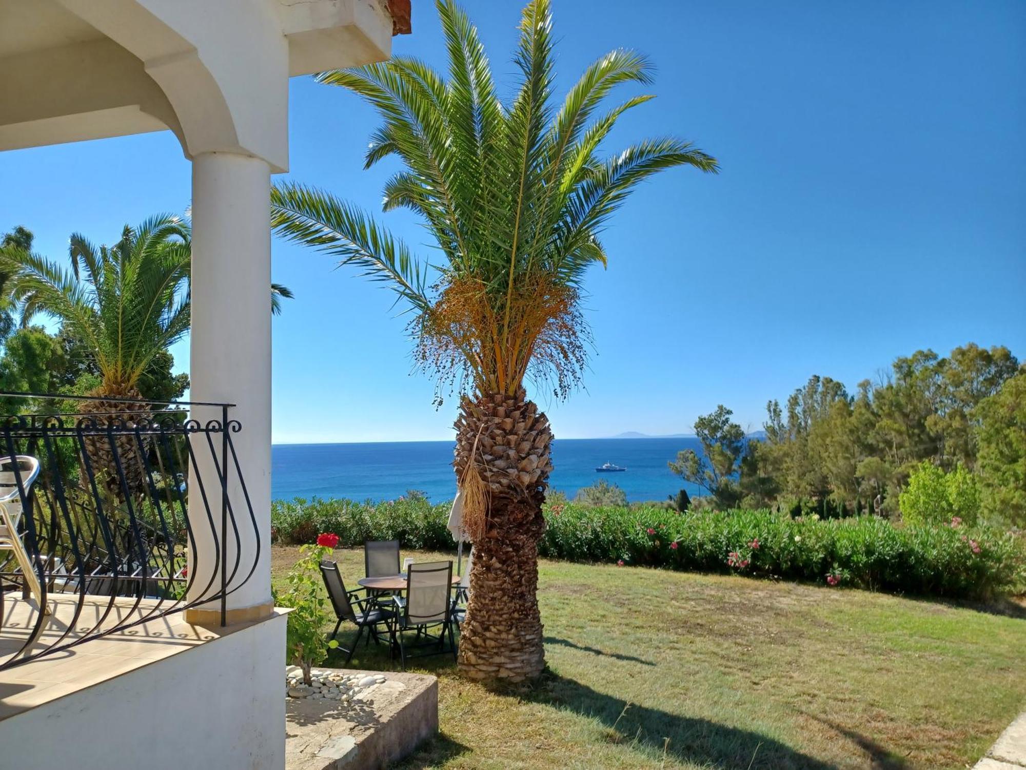 Nerissa Bungalow 2, Two Bedroom House With Sea View Spartia  Ngoại thất bức ảnh